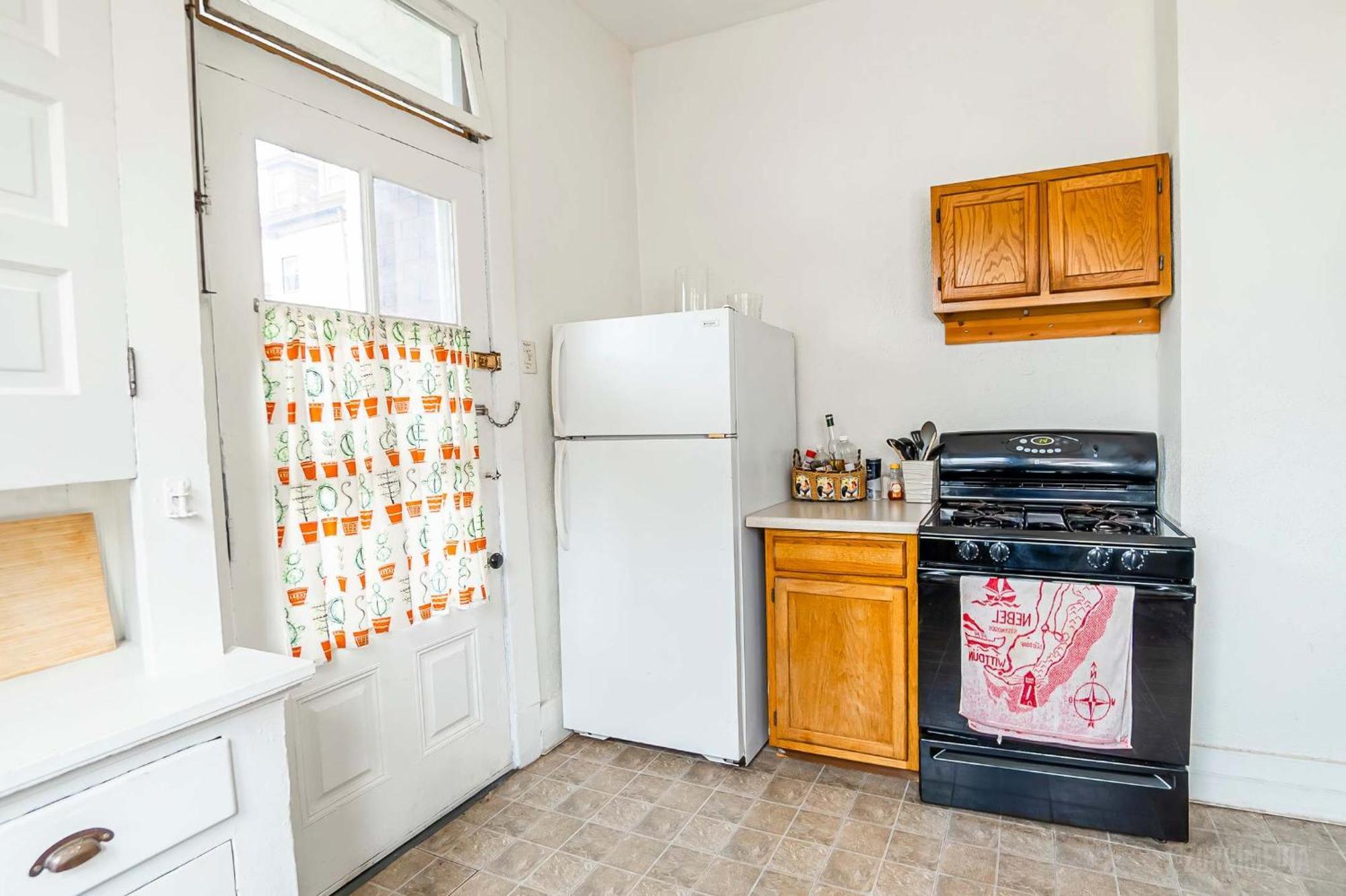 Step Back In Time Charming Victorian With Modern Amenities *