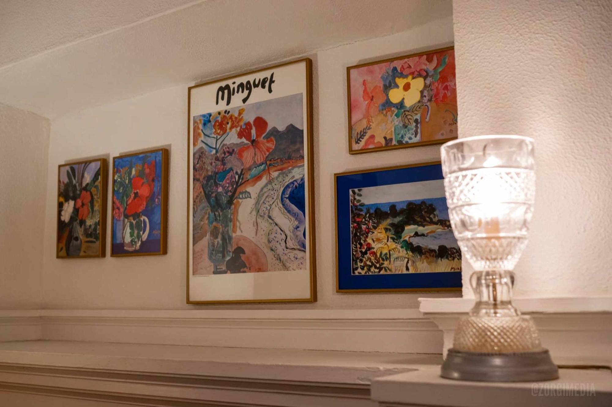 Step Back In Time Charming Victorian With Modern Amenities *